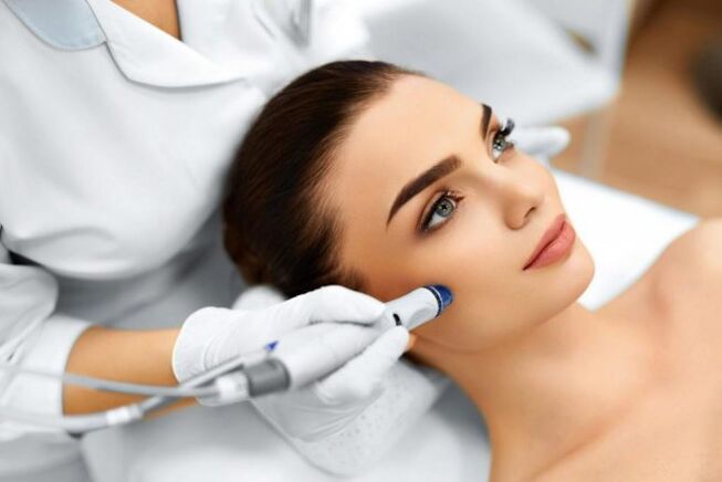 The apparatus is made from the rejuvenation of the face